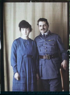 Image représentant https://musee-albert-kahn.s-museum.fr/home/NWQ2OTAwYzNmYjZlZTk1ZWQwODJmMjY4L2dlbmVyaWMtbm90aWNlLXRhYi9hdXRob3JpdHkvNjE3YTc5ZjVjZjhiODk2OGIzMzM3ZDIx/5d6900c3fb6ee95ed082f268/generic-notice-tab/authority/617a79ebcf8b8968b3336dba Monsieur Glotz et son  https://musee-albert-kahn.s-museum.fr/home/NWQ2OTAwYzNmYjZlZTk1ZWQwODJmMjY4L2dlbmVyaWMtbm90aWNlLXRhYi9hdXRob3JpdHkvNjE3YTc5ZjVjZjhiODk2OGIzMzM3ZDIx/5d6900c3fb6ee95ed082f268/generic-notice-tab/authority/617a79ebcf8b8968b3336dbb épouse