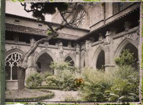 Image représentant France, Cahors, Les Cloîtres de la Cathédrale