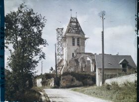 Image représentant France, Condé s/ Aisne, Eglise en reconstruction