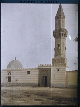 Image représentant Façade de la mosquée du cheikh Hassan ?
