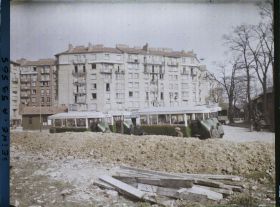 Image représentant Construction d'immeuble sur l'emplacement des anciennes fortifications, place de la porte de Vanves