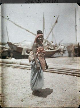 Image représentant Une jeune femme et son enfant