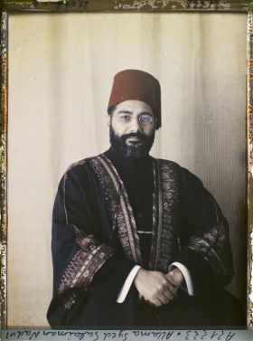 Image représentant https://musee-albert-kahn.s-museum.fr/home/NWQ2OTAwYzNmYjZlZTk1ZWQwODJmMjY4L2dlbmVyaWMtbm90aWNlLXRhYi9hdXRob3JpdHkvNjE3YTc5ZjVjZjhiODk2OGIzMzM3ZDIx/5d6900c3fb6ee95ed082f268/generic-notice-tab/authority/617a79ebcf8b8968b33374a4 Sulaiman Nadvi