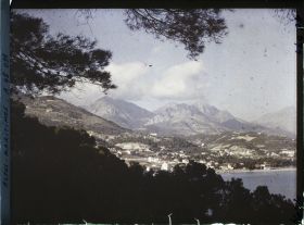 Image représentant Vue sur les environs de Menton, depuis le cap Martin