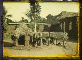 Image représentant Autels des fétiches Lègba et Dan