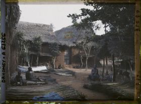 Image représentant Travaux de vannerie dans le village