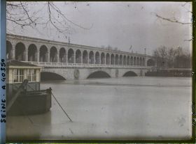 Image représentant La crue de la Seine au viaduc d'Auteuil