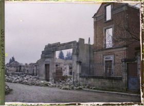 Image représentant France, Révigny, Un petit ensemble de ruines