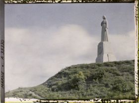 Image représentant France, Ste Menehould, Monument de Ste Marie de Ménehould.