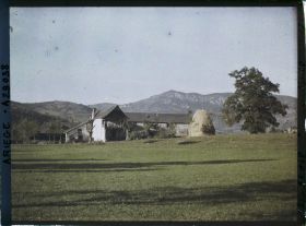 Image représentant Une ferme près de la commune
