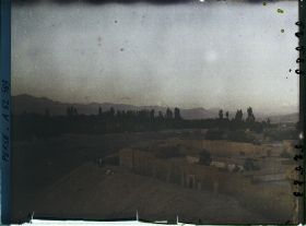 Image représentant Vue vers le mont Demâvend ou Damavand, le soir