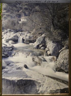 Image représentant Cascade sur les rives du Loup