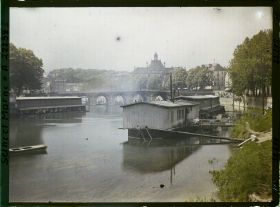 Image représentant La Marne vers l'aval prise en amont du Pont