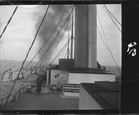 Image représentant Vue du pont supérieur et de la partie arrière du bateau