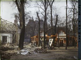 Image représentant L'exposition des arts décoratifs, démolition du pavillon du Cercle des la Presse