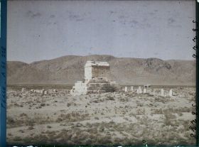 Image représentant Le tombeau de Cyrus II (vers 530 avant JC.)