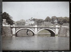 Image représentant Le Nijubashi (Pont double), entrée principale du palais impérial