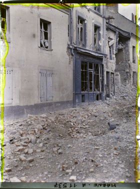 Image représentant Maisons, rue de Bétheny, après un bombardement