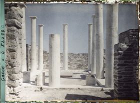 Image représentant Cour de la Maison du Dionysos