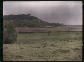Image représentant France, Chevreuse, Les Cultures :  vue prise de la route de St Rémy