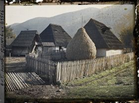 Image représentant Une riche ferme de la Poljé près des sources de la Bosna