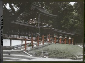 Image représentant Sanctuaire Kasuga-Jinja (ou Kasuga-Taisha) : le Orô et la Chû-mon, entrée du sanctuaire intérieur Go-honden