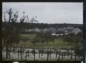 Image représentant France, Vienne le Château , Vienne le Château vu à l'est de la route de Binarville