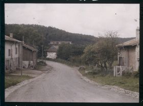 Image représentant France, Les Islettes, Vue sur la route de Ste Ménehould à Verdun