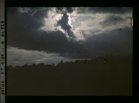Image représentant Ile de France, Maffliers, Ciel d'orage pensant la pluie