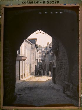 Image représentant La rue de la porte Barachaude (actuelle rue Gabriel Furnestin) prise depuis la rue Jean Gentet