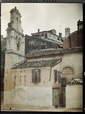 Image représentant Clocher et maisons typiques