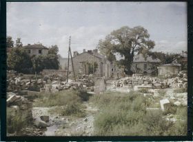 Image représentant France, Verdun, Ensemble de ruines près de la Place d'Armes