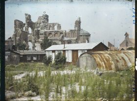 Image représentant France, Albert, Une Vue sur l'Abside de la Basilique