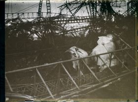 Image représentant Restes du dirigeable ?