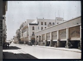 Image représentant L'avenue du Dar-el-Makhzen, vue depuis la Poste