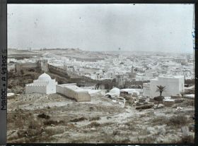 Image représentant Vue de la ville depuis le cimetière musulman