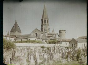 Image représentant La collégiale Saint-Pïerre