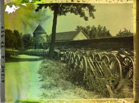 Image représentant France, Soissons, Anciens remparts de l'Abbaye de St Jean des Vignes et Cimetière des Caissons d'artillerie
