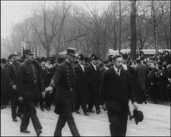 Image représentant Les obsèques de Sarah Bernhardt