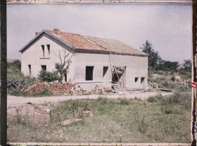 Image représentant France, Marre, Maison en reconstruction