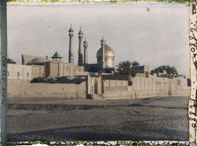 Image représentant Le sanctuaire de Fatima Masoumeh au crépuscule