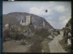 Image représentant Vue d'ensemble du château de Miglos