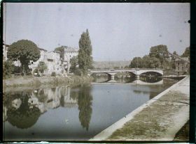 Image représentant France, Verdun, Le Pont Chaussée et la Meuse