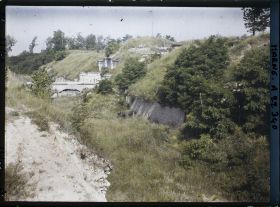 Image représentant France, Vue d'ensemble s/ les fossés du côté de l'entrée du fort