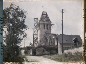 Image représentant France, Condé s/ Aisne, Eglise en reconstruction