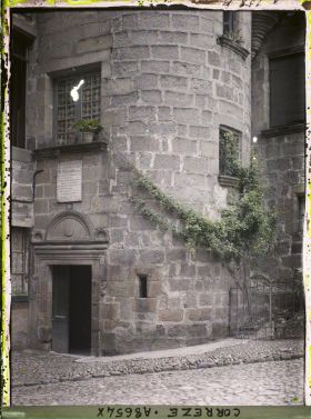 Image représentant L'entrée de la Maison dite Treilhard