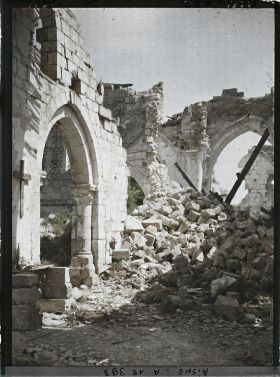 Image représentant France, Missy-s/-Aisne, Eglise (intérieur)