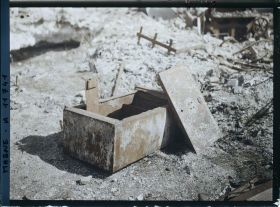 Image représentant France, Reims, Coffre fort au milieu des ruines