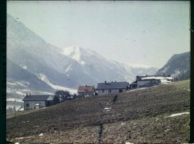 Image représentant France Les Alpes, Moussoux, Vallée de Chamonix, Le Village des Moussoux et le Col du Tricot