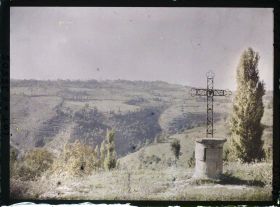 Image représentant France, Capdenac (Lot), Abords de Capdenac le haut le calvaire